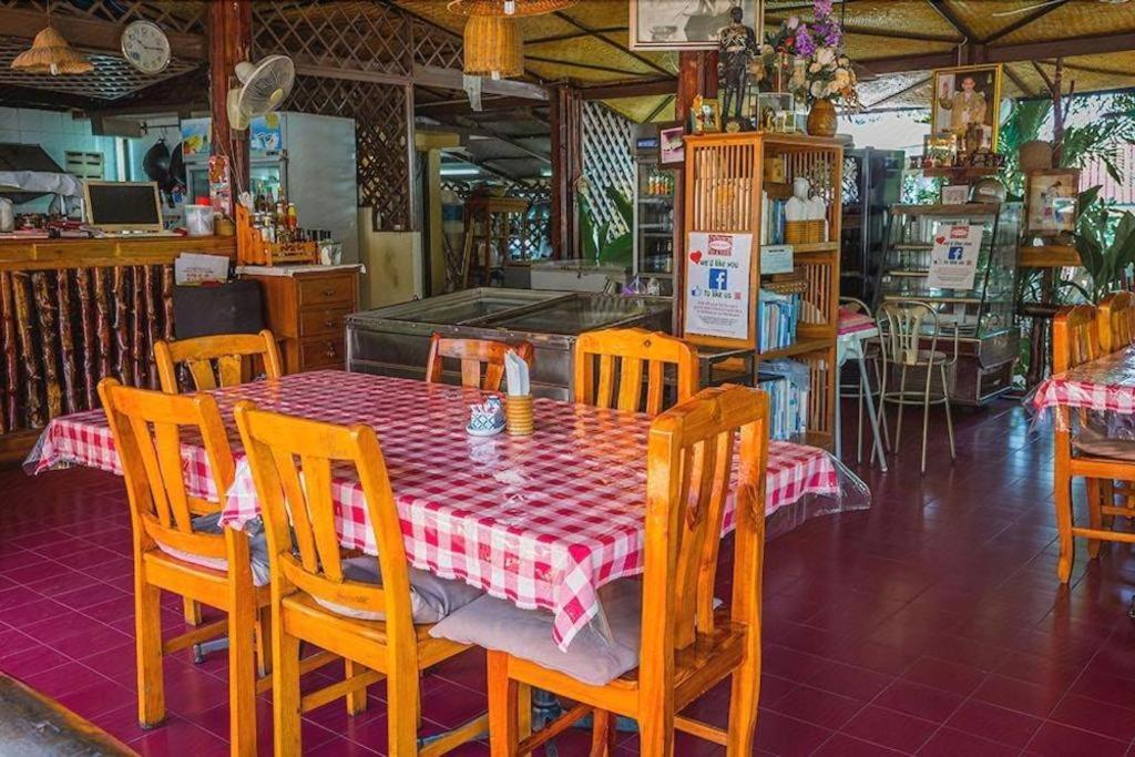 Rimtalay Resort Koh Si Chang Bagian luar foto