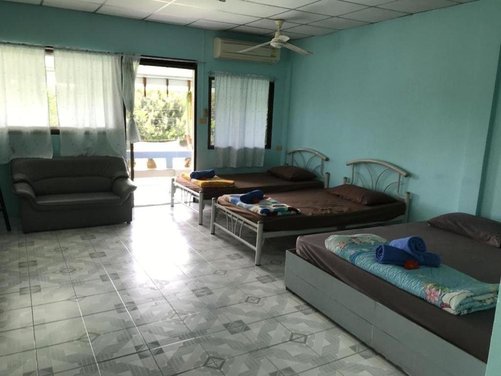 Rimtalay Resort Koh Si Chang Bagian luar foto
