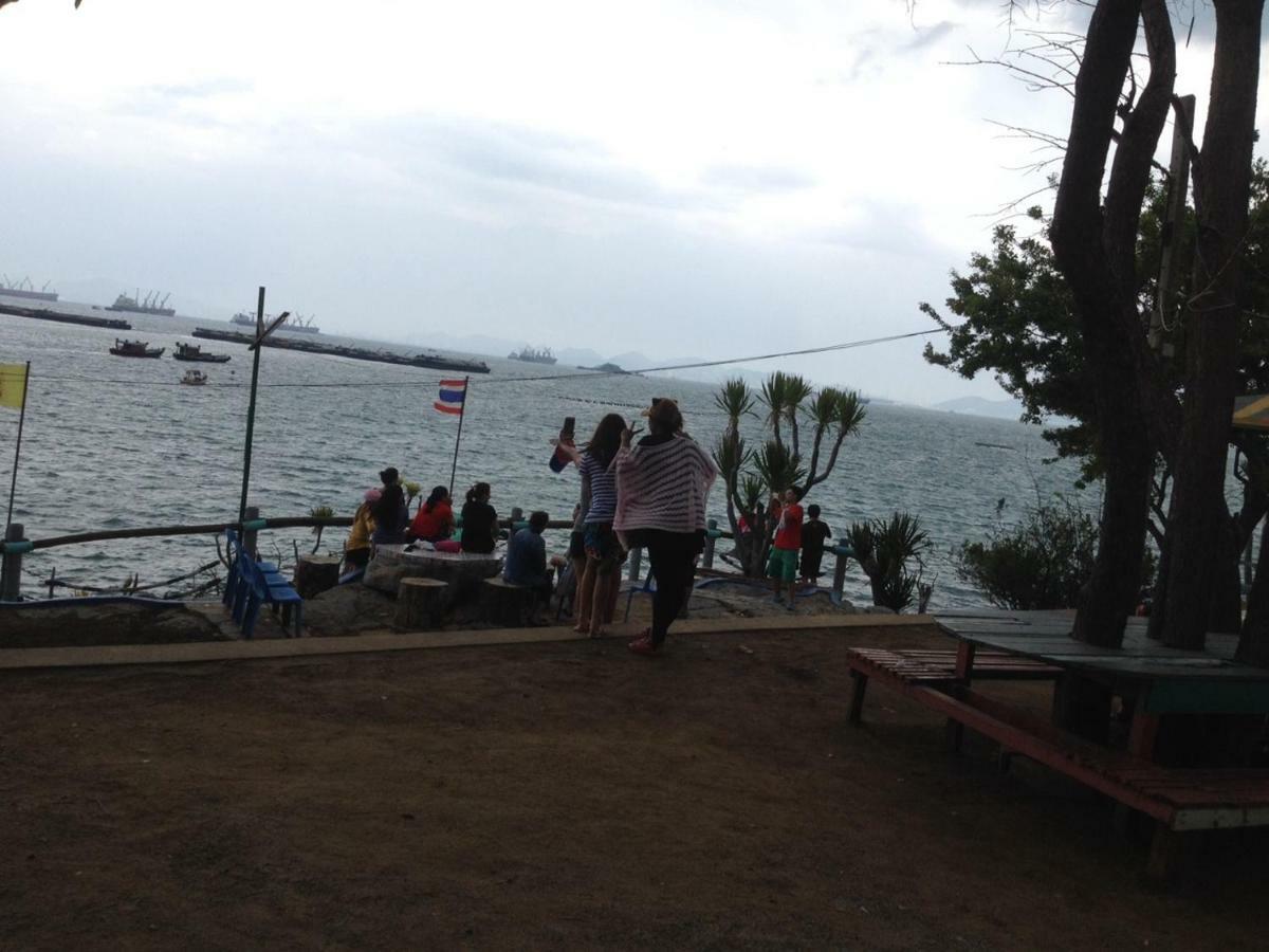 Rimtalay Resort Koh Si Chang Bagian luar foto